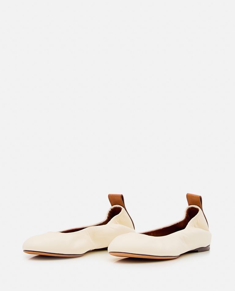 Lanvin Round-toe Leather Ballerina Shoes In White